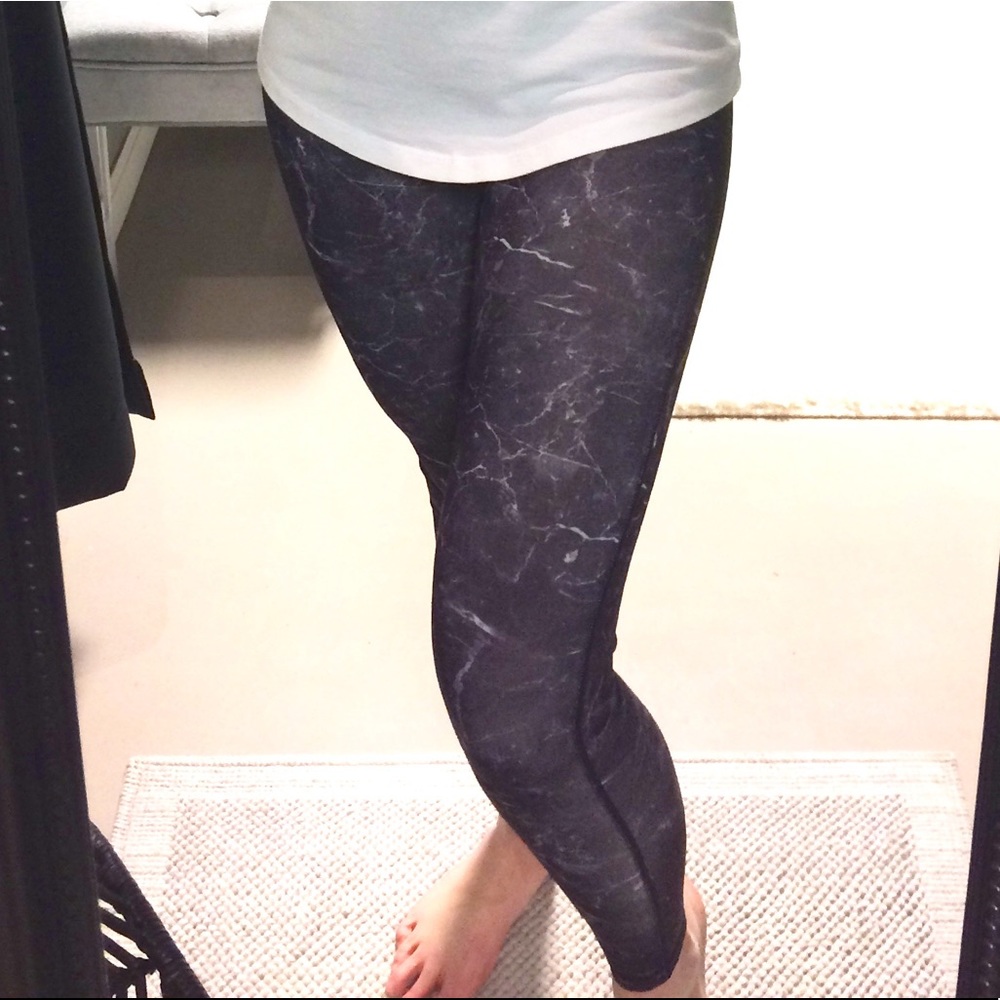 Black Marble Design Active Wear Yoga Leggings - Picture 7 of 8